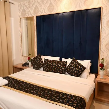 Hotel Diamond Villa & Banquet- Near Golden Temple-2