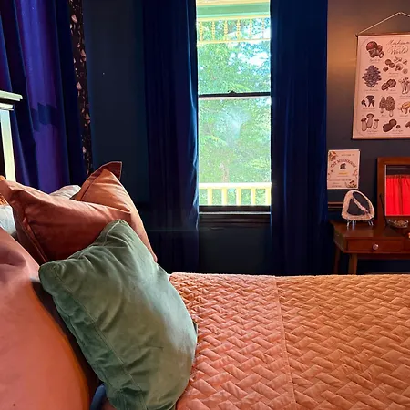 The 1883 Peabody House Bed & Breakfast-2