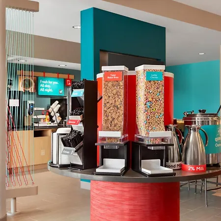 Avid Hotel Traverse City By Ihg-3
