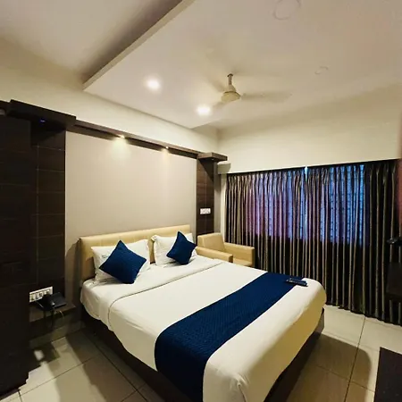 Hotel Sandalwood Inn - Rooms And Spa-2