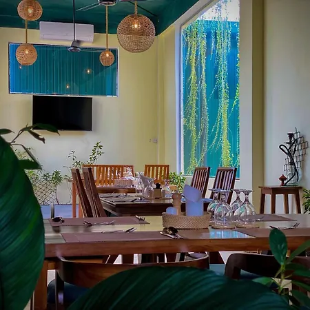 Spicepeek Boutique Hotel Cmb Airport-2