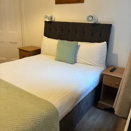 4 Bayview Terrace-2
