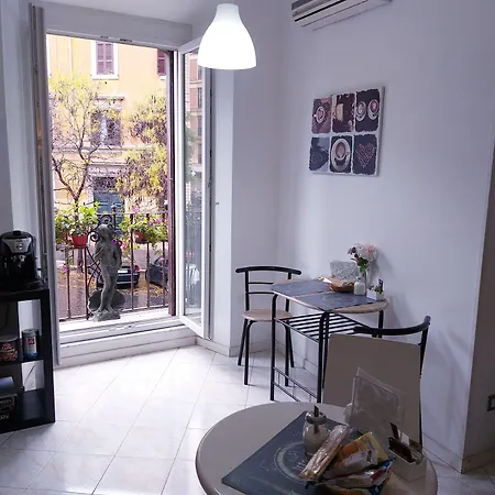 B&B A Home In Rome-3