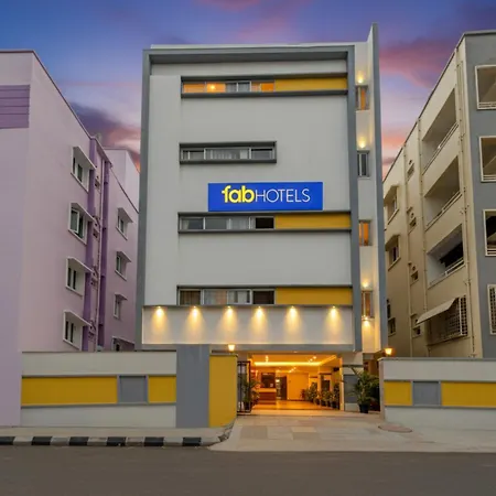 Fabhotel R3 Atmos - Near Hitech Exibition Centre, Hitech City-3