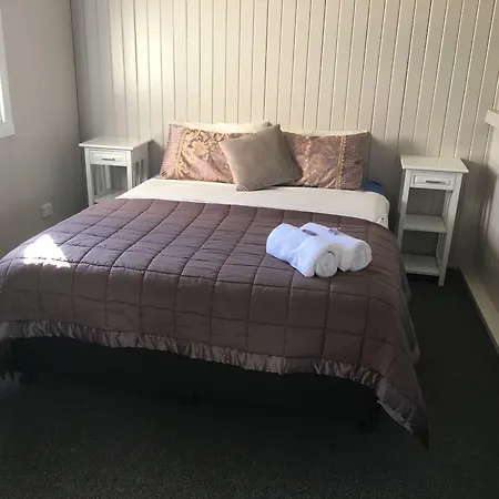 Goondi Hill Hotel-2
