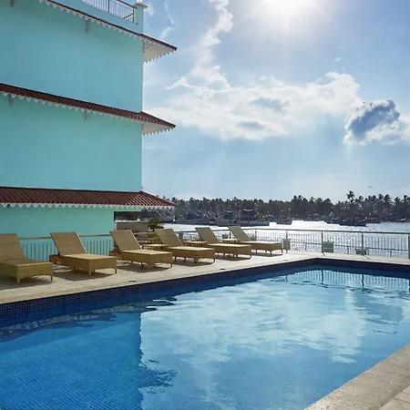 Indy Waterfront Resort-2
