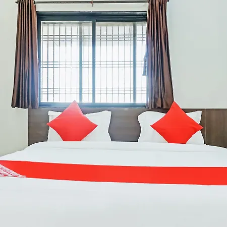 Oyo 33396 Hotel Kartik-2