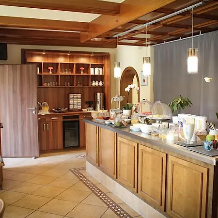 Hotel Rosenhof Garni-3