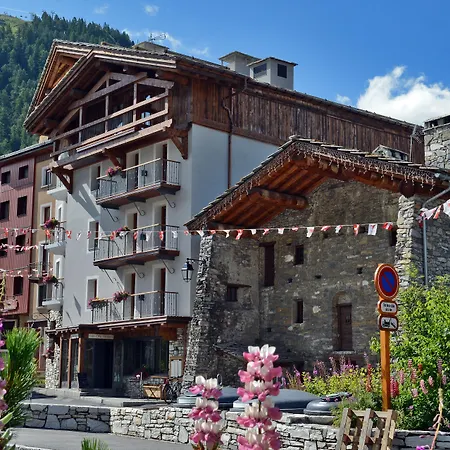 Maison de Famille Les 5 Frères-3