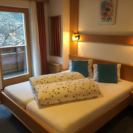 Hotel Garni Bergwelt-3
