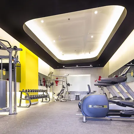 Yello Hotel Harmoni-2