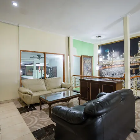 OYO 1798 Hotel 37 Syariah-3
