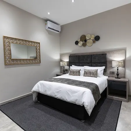 Luxe Suites Boutique Hotel-3