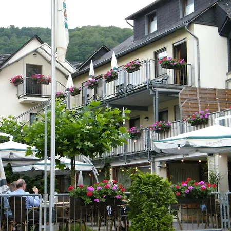 Weinhaus Berg-2