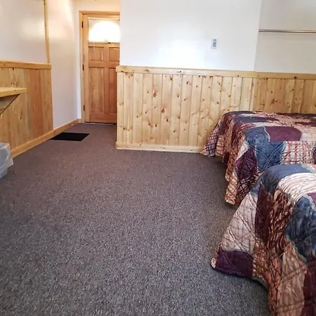 Lava Mountain Lodge-2