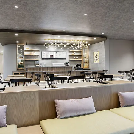 Wyndham Garden Winnipeg Airport-3