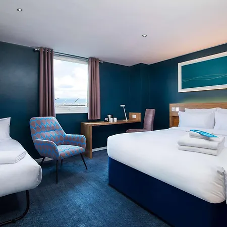Travelodge Newquay Seafront-2