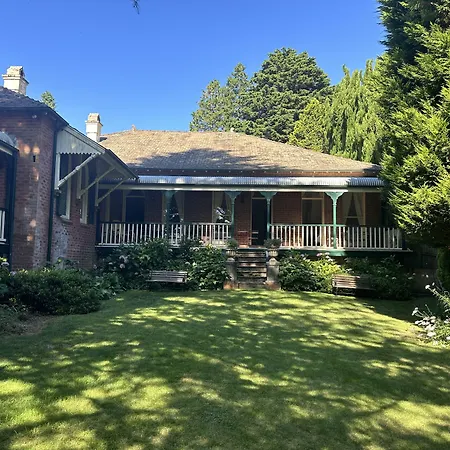 Rowan Brae Historic Guesthouse-2