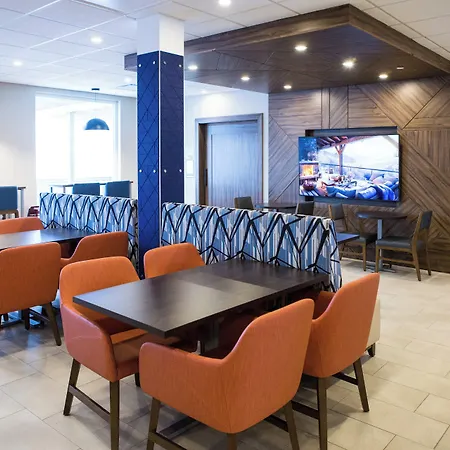 Holiday Inn Express & Suites Prince Albert - South By Ihg-3