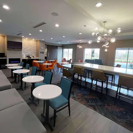 La Quinta Inn & Suites By Wyndham Sulphur Lake Charles-2