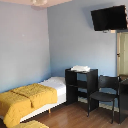 2411 Petit Hotel-3