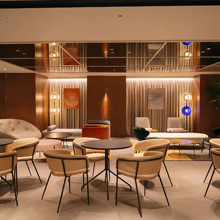 The Connoisseur Residence Hotel-2