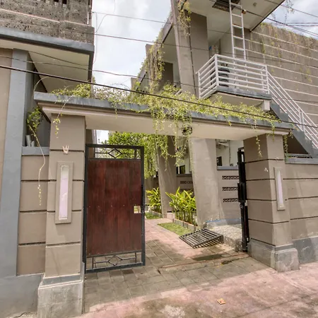 Reddoorz Near Exit Toll Nusa Dua-2