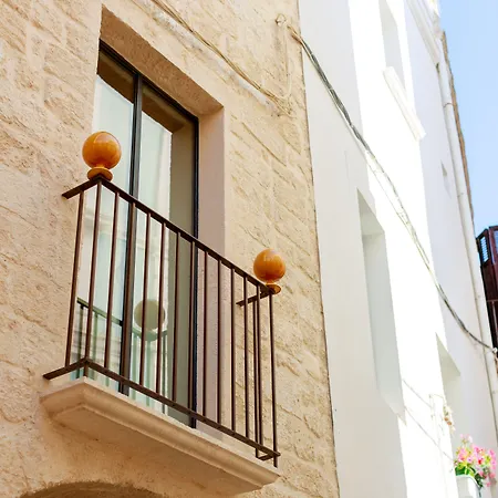 Bayit Charming Place-3