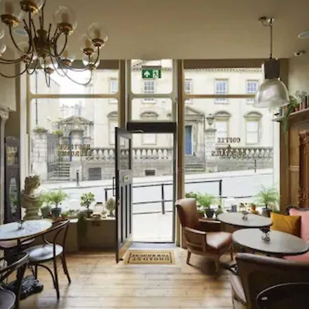 Broad Street Townhouse-2