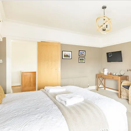 Larkhill House-2