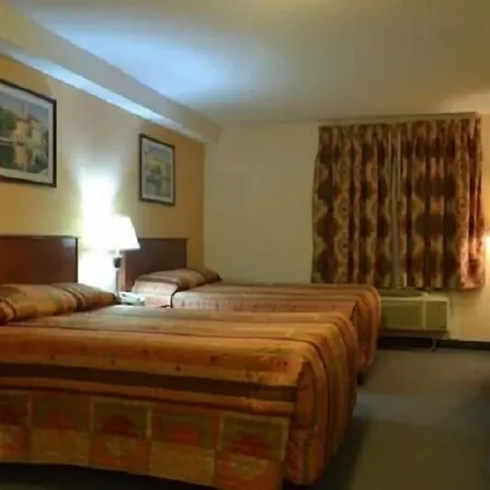 Aurora Park Inn & Suites-2