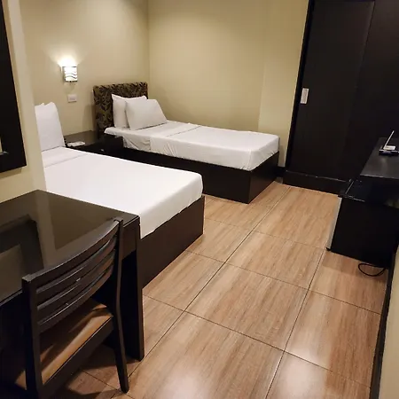 Green Glass Hotel-2