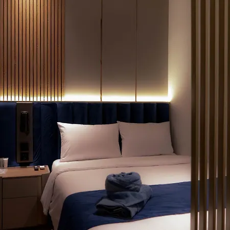 Qube Hotel By 98Hospitality-2