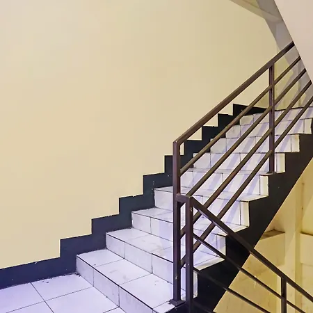 Oyo 91553 Lautze Raya Residence-3