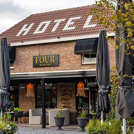 Hotel Four-2