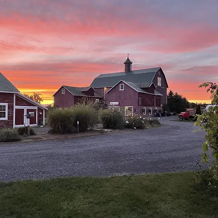 The Eddie Hotel And Farm-2