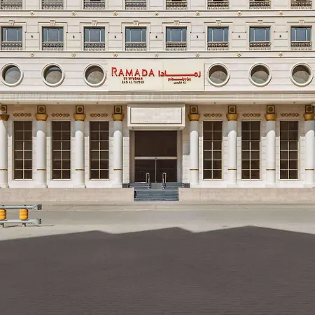 Ramada By Wyndham Makkah Zad Al Tayseer-3