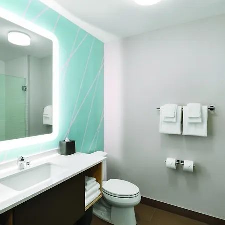 Avid Hotel Boston Logan Airport - Revere, An Ihg Hotel-3