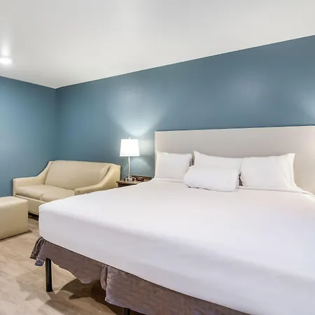 Woodspring Suites Libertyville - Chicago-3
