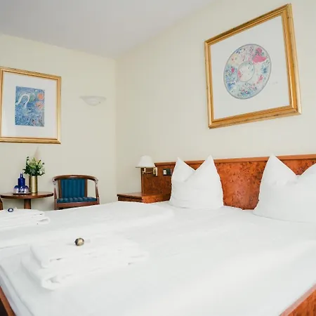 Altstadt Hotel St. Georg-3