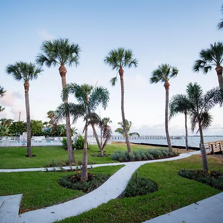 Caribbean Shores Waterfront Resort-3