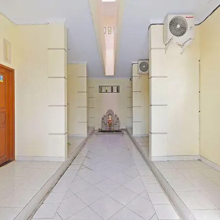Oyo 91445 Sandat Guest House-2