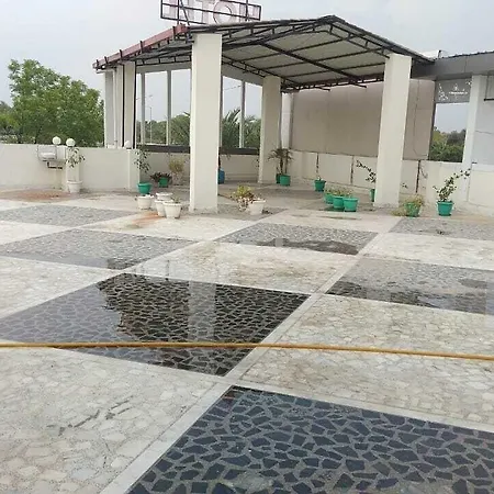 Hotel Brij Palace & Restaurant-3