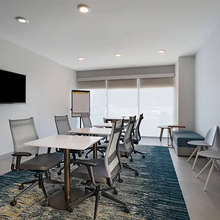 Towneplace Suites By Marriott Brentwood-3