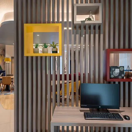 Hampton By Hilton Munich City North-3