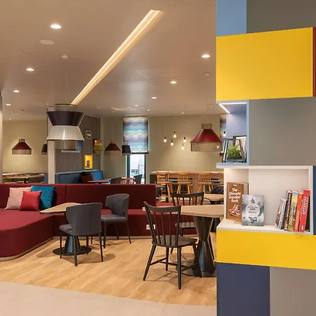 Hampton By Hilton Munich City North-3