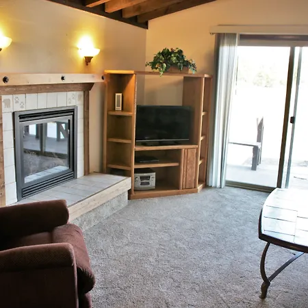 Getaways At Timbers At Island Park Village-2
