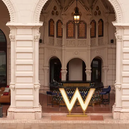 W Budapest-3