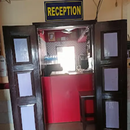 Goroomgo Central Guest House Agartala-3