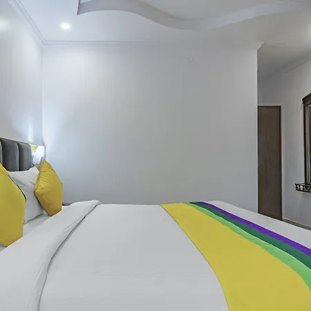 Itsy Hotels Peak View, 300 Mts From Mall Road-3